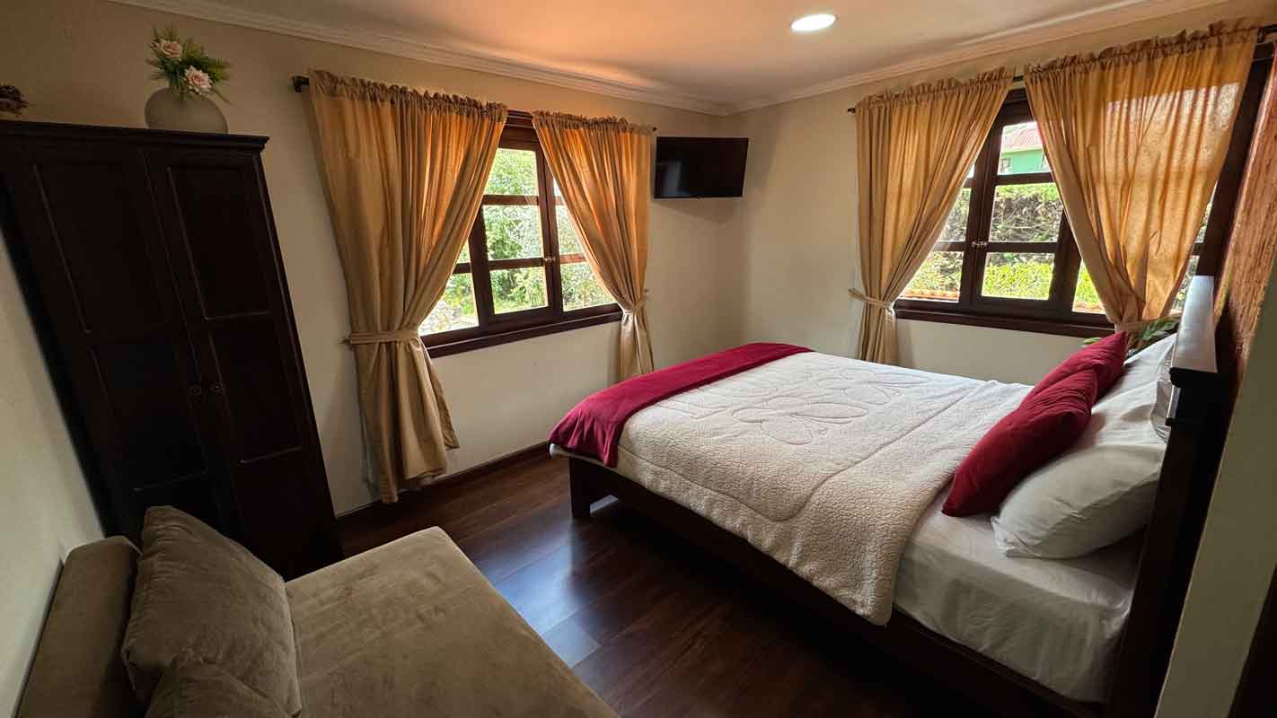 Habitación matrimonial con vista al campo